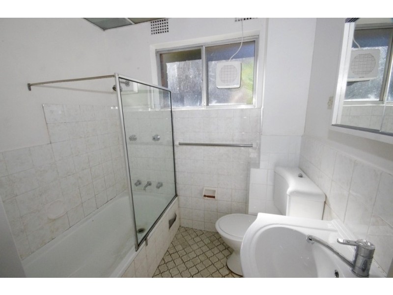 1/16 Meadow Crescent, Meadowbank NSW 2114