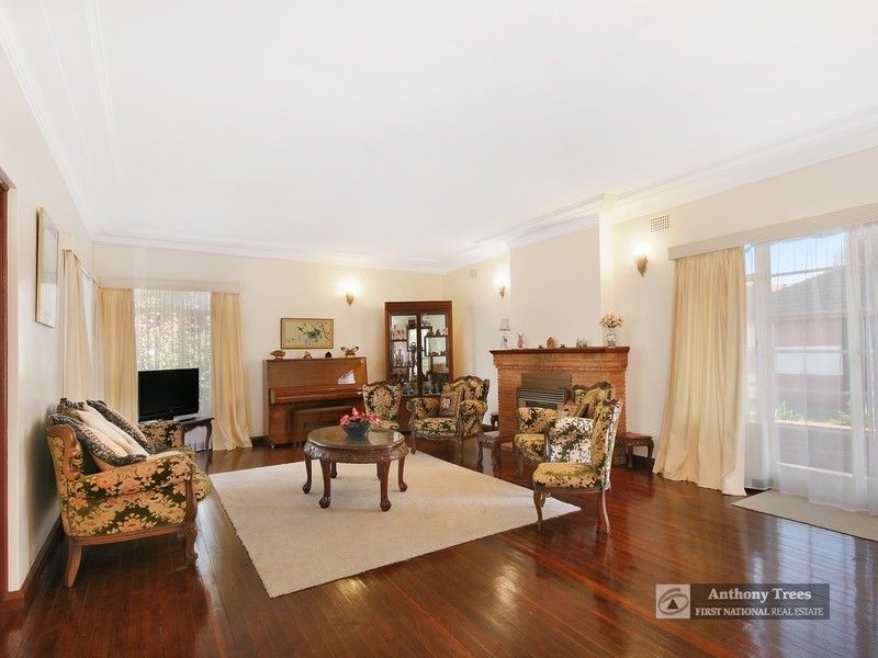 9 Culgoa Ave, Eastwood NSW 2122