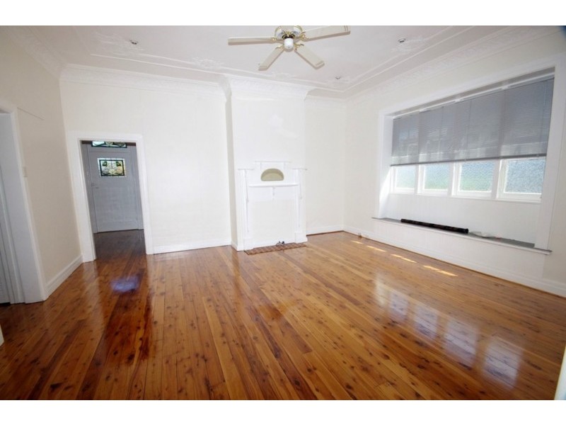 19 Hillview Road, Eastwood NSW 2122