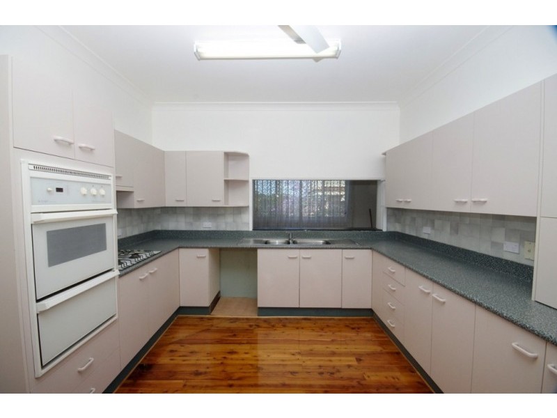 19 Hillview Road, Eastwood NSW 2122