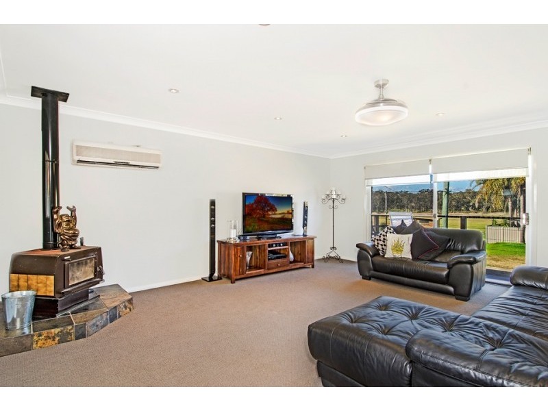 13 Mawson Place, Pitt Town NSW 2756
