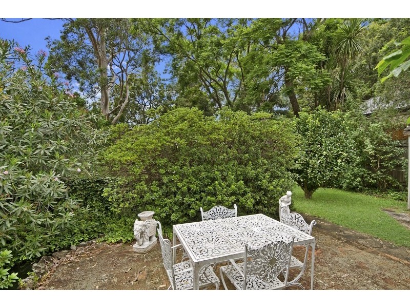 11 Cecil Street, Denistone East NSW 2112