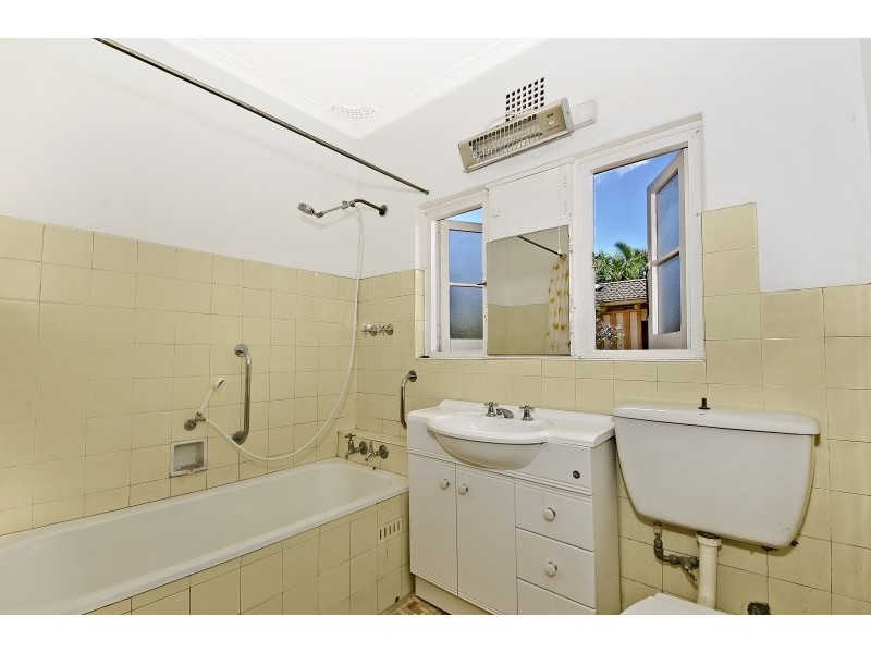 476 Blaxland Rd, Denistone NSW 2114