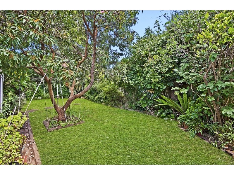 476 Blaxland Rd, Denistone NSW 2114