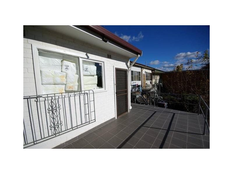 1/233 Hillview Lane, Eastwood NSW 2122