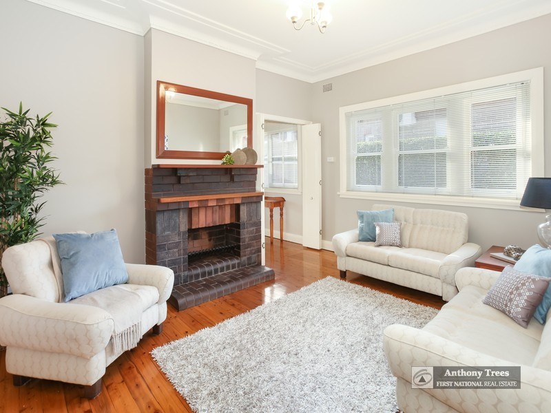 5 Hunts Ave, Eastwood NSW 2122