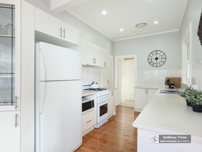 5 Hunts Ave, Eastwood NSW 2122