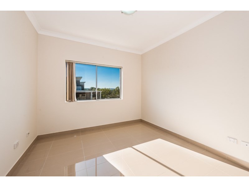 41/2-4 Porter St, Meadowbank NSW 2114