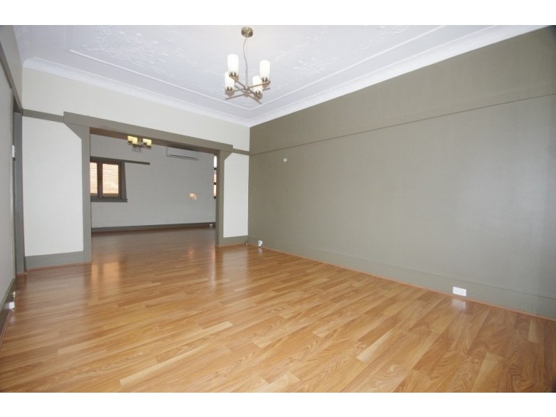 18 Auld Avenue, Eastwood NSW 2122