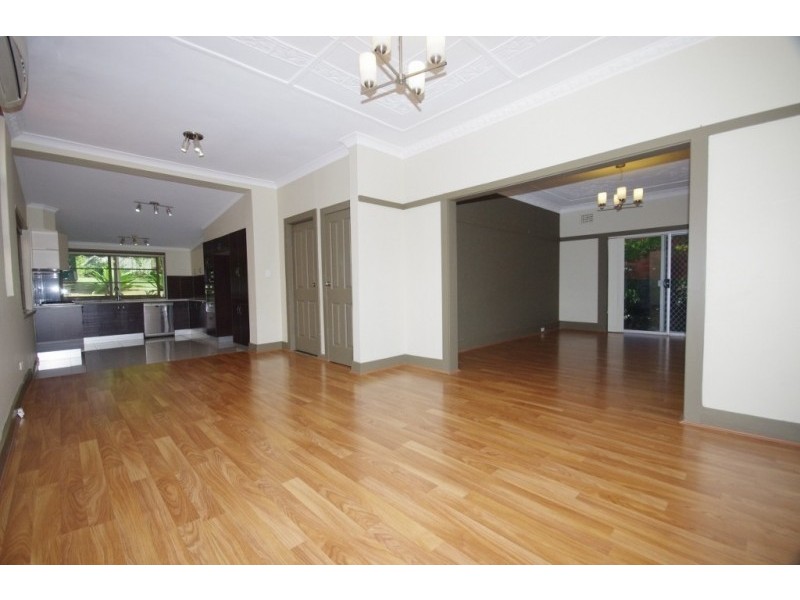 18 Auld Avenue, Eastwood NSW 2122