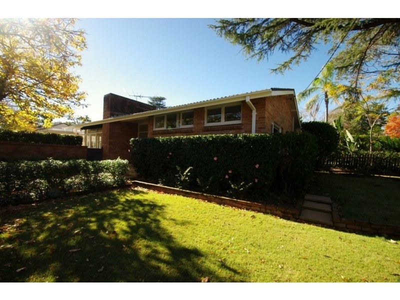 35 Bimburra Avenue, St Ives NSW 2075