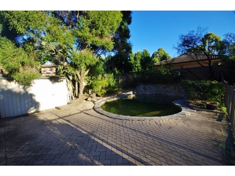 8 Barclay Road, North Rocks NSW 2151