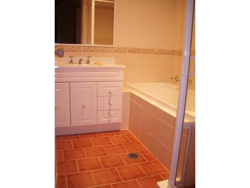 2/21 Hunts AVENUE, Eastwood NSW 2122