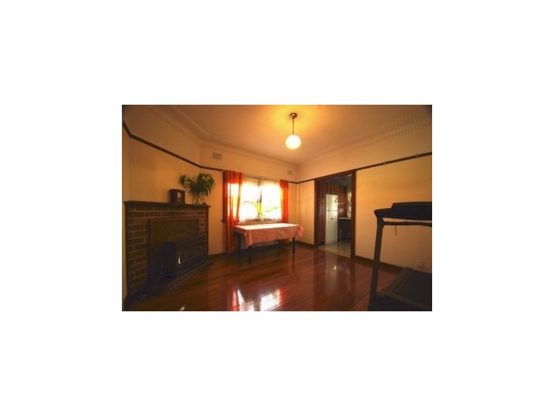 18 Farm Street, Gladesville NSW 2111