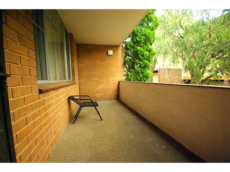 4/18 Essex Street, Epping NSW 2121
