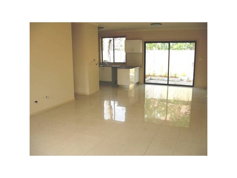 2/2A Brabyn Street, Denistone East NSW 2112