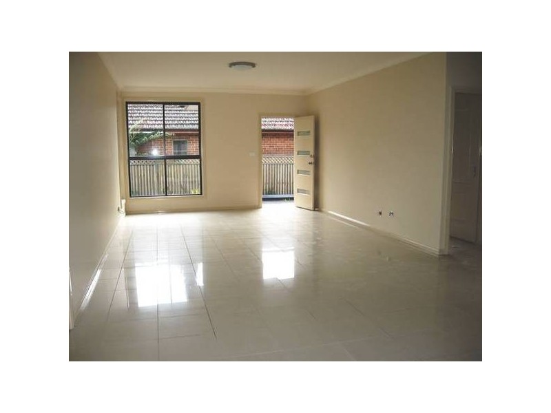 2/2A Brabyn Street, Denistone East NSW 2112