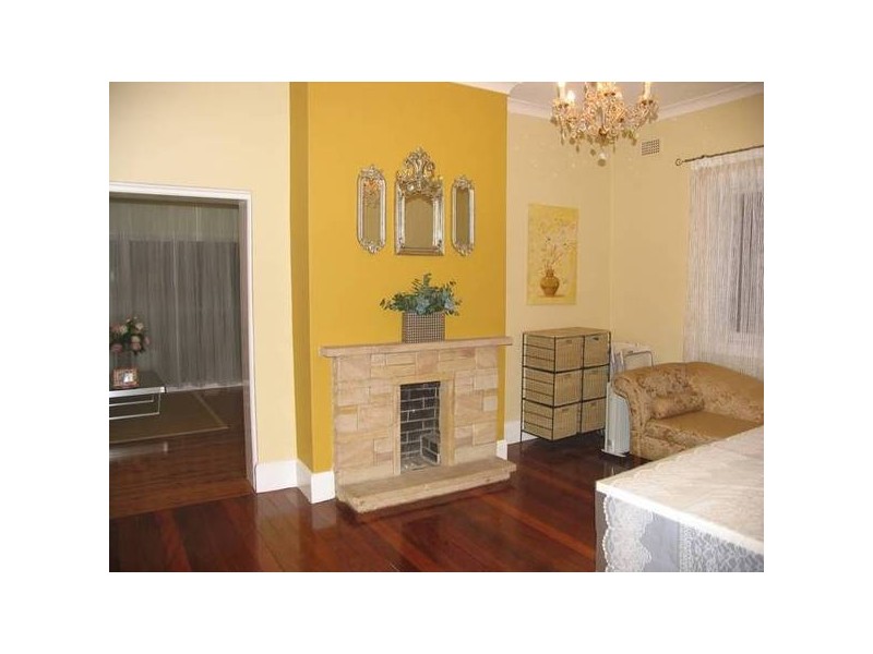 30 Gordon St, Eastwood NSW 2122