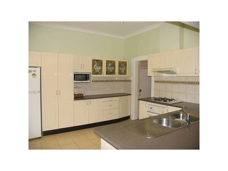 30 Gordon St, Eastwood NSW 2122