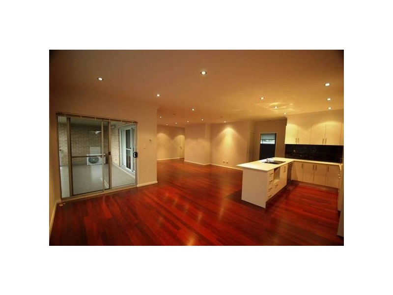 2/637 Blaxland Road, Eastwood NSW 2122