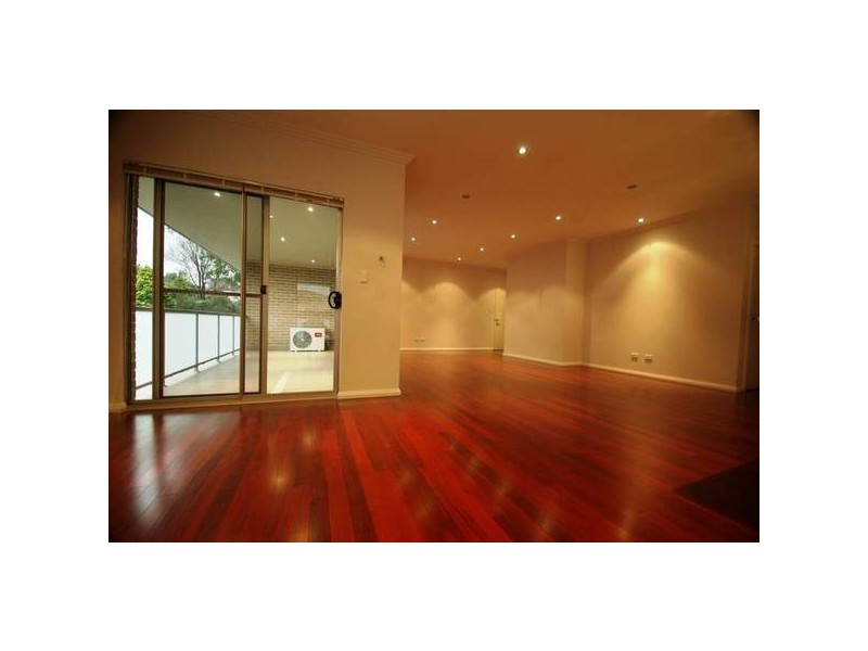 2/637 Blaxland Road, Eastwood NSW 2122