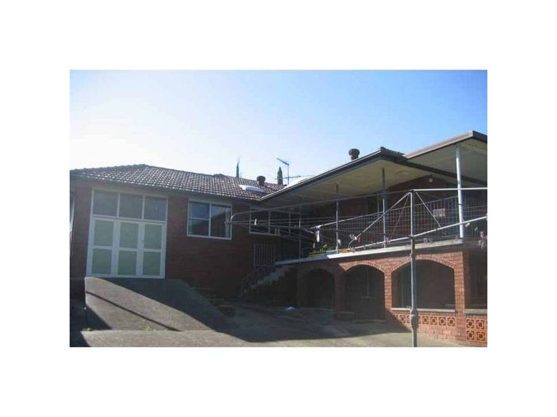 18 Olive Street, Denistone East NSW 2112