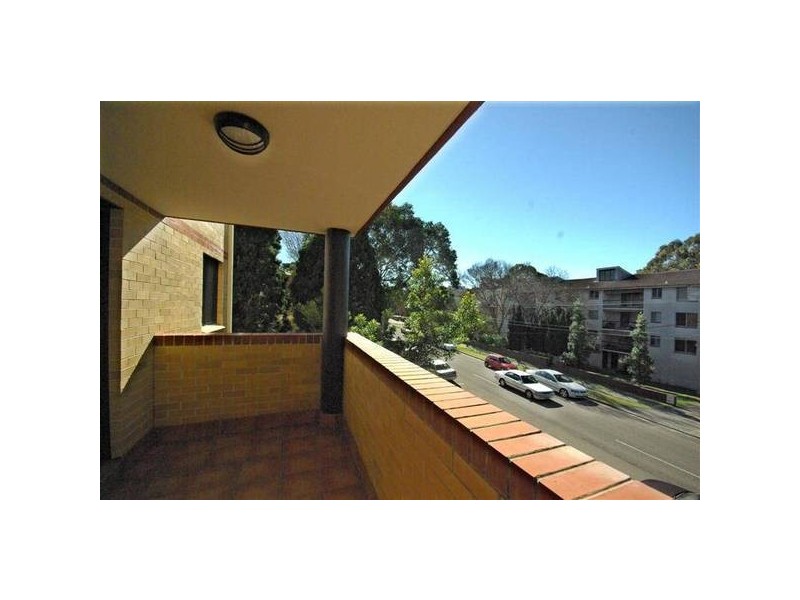 8/27 Station Street, West Ryde NSW 2114