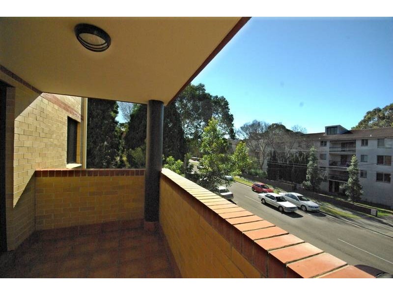 8/27 Station Street, West Ryde NSW 2114
