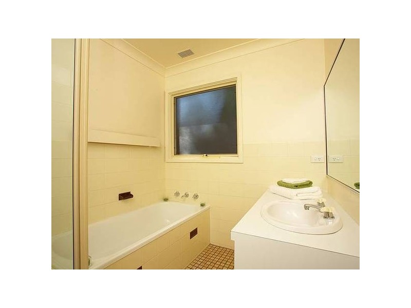 82A Tarrants Ave, Eastwood NSW 2122