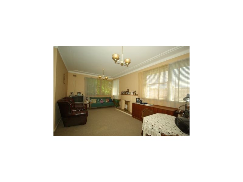 29 THRELFALL STREET, Eastwood NSW 2122