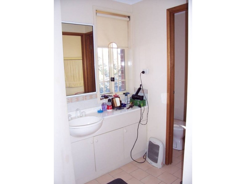 2/15 Oakes Avenue, Eastwood NSW 2122