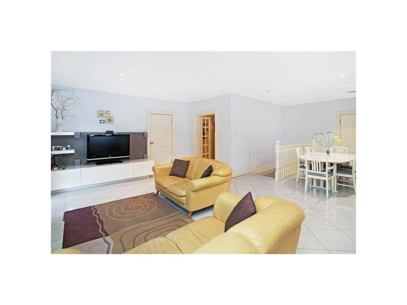 82 Bellevue Ave, Denistone NSW 2114