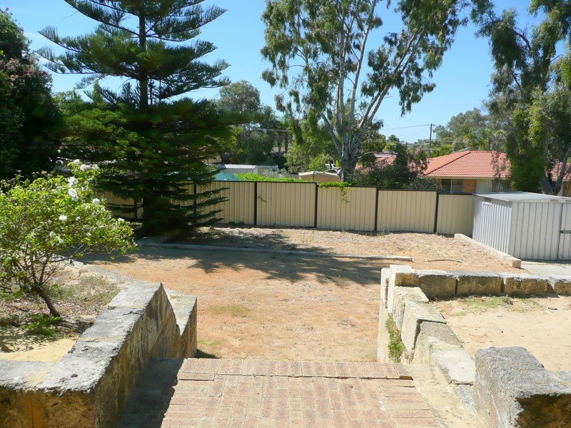 24 Elderberry Drive, South Lake WA 6164