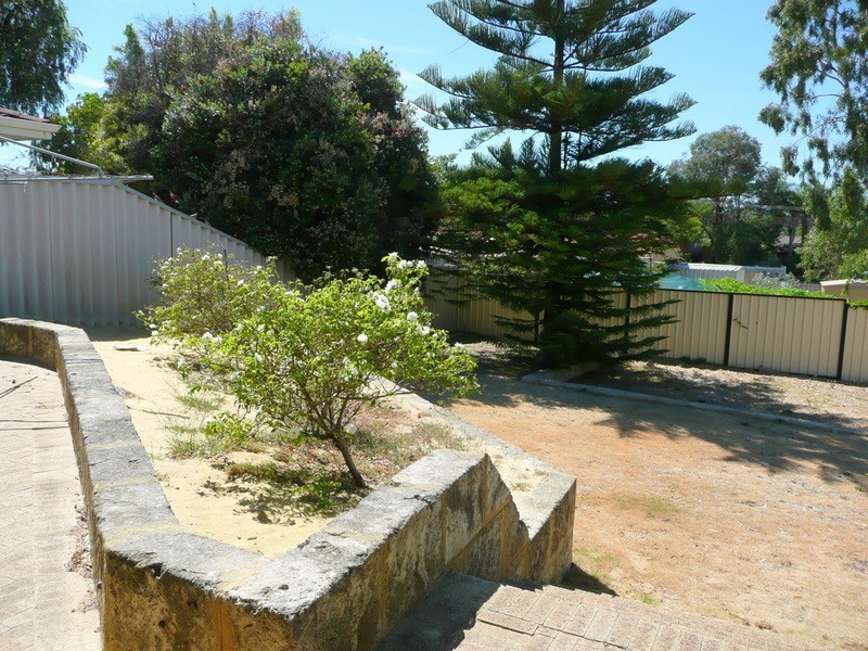 24 Elderberry Drive, South Lake WA 6164