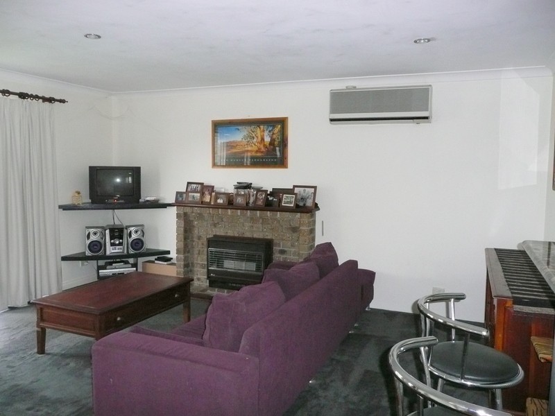 10 Gwenneth Terrace, South Lake WA 6164