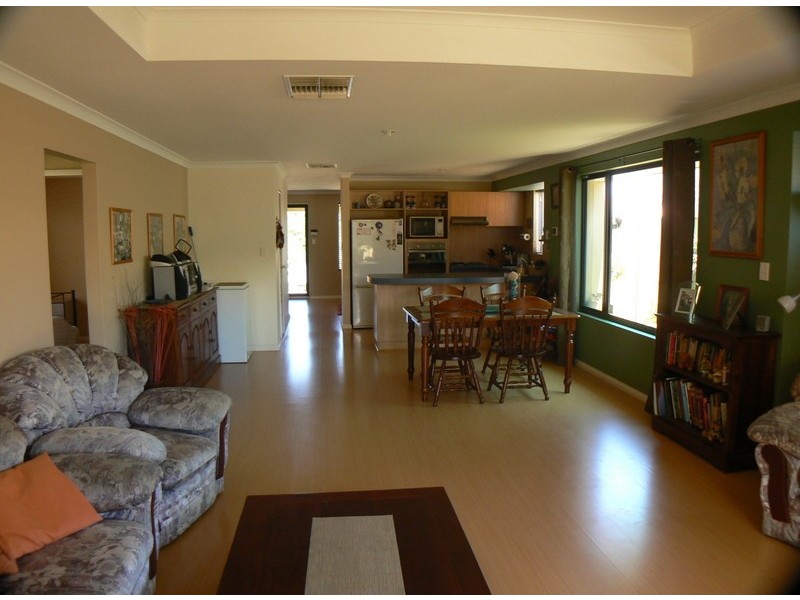 A/18 Milroy Street, Willagee WA 6156