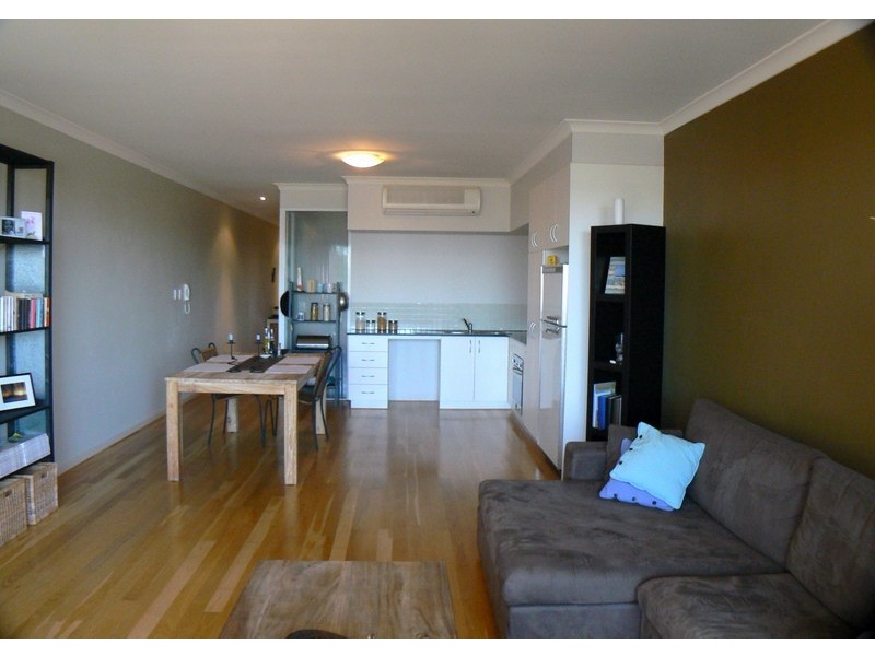 18/2 Pensioner Guard Road, North Fremantle WA 6159