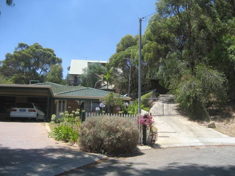 44 Panarama Drive, Kelmscott WA 6111