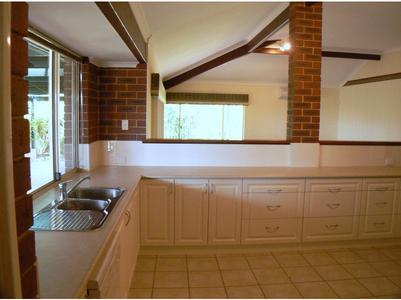 9 Pavonia Heights, South Lake WA 6164