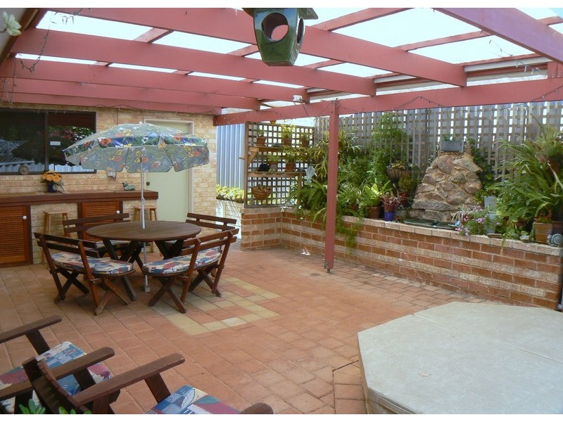 17 Invercauld Avenue, Bibra Lake WA 6163