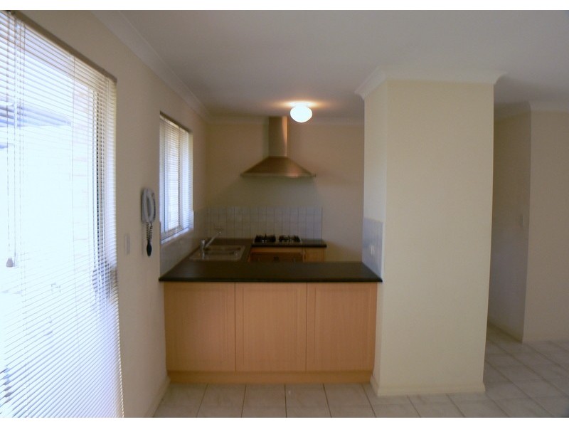 3/16 Bonito Place, Yangebup WA 6164