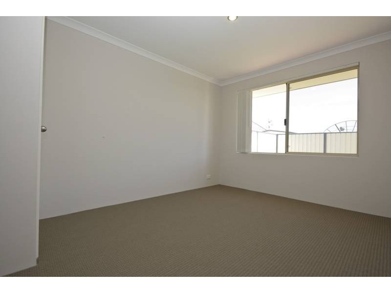 29 St Joseph Fairway, Success WA 6164