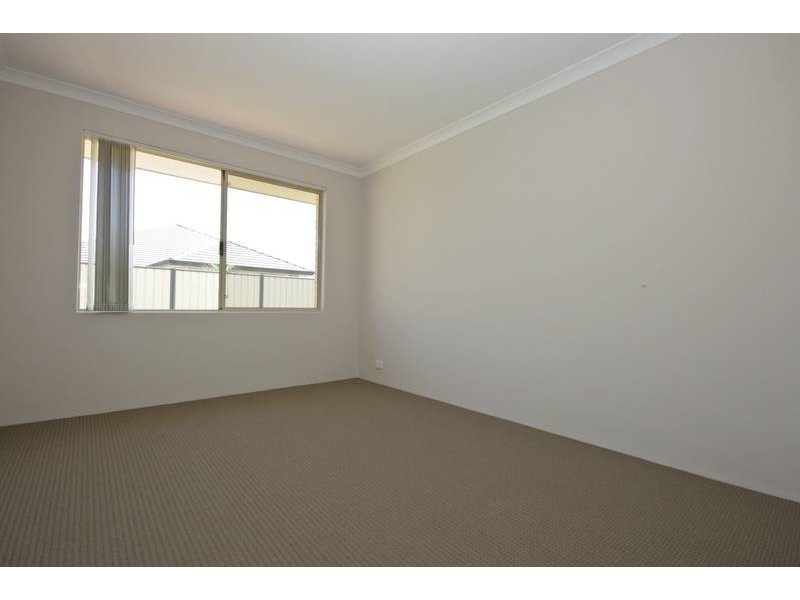 29 St Joseph Fairway, Success WA 6164