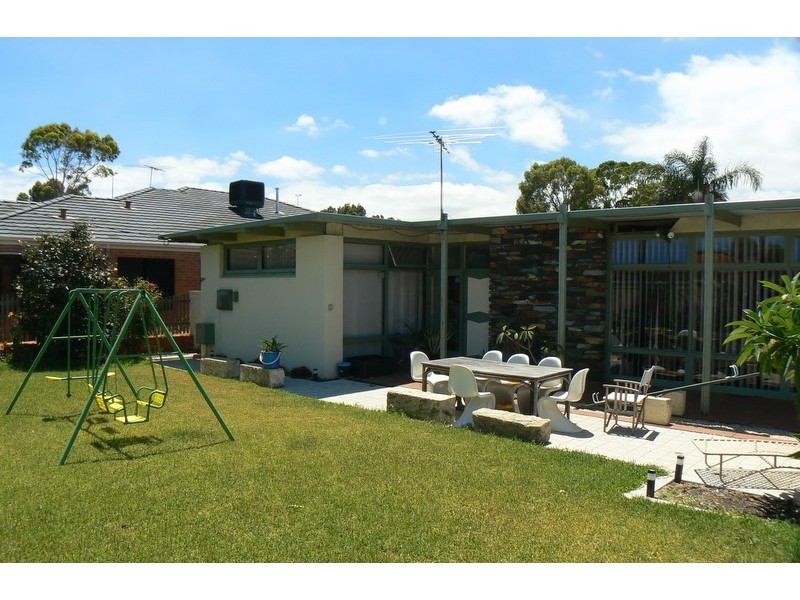 2 Todd Street, Spearwood WA 6163