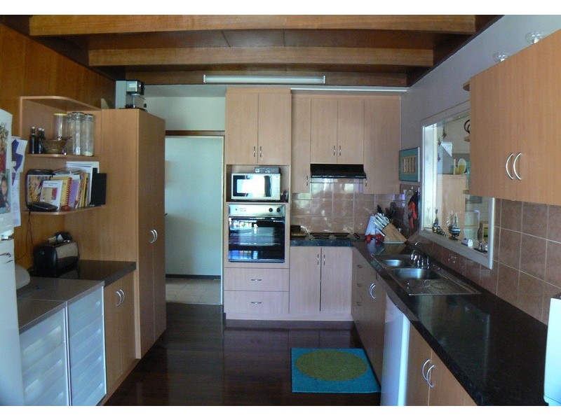 2 Todd Street, Spearwood WA 6163