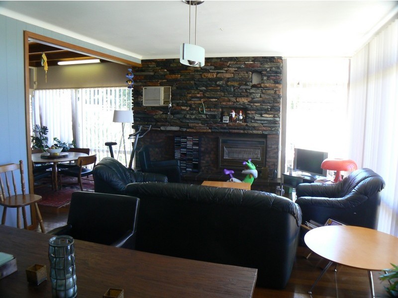 2 Todd Street, Spearwood WA 6163