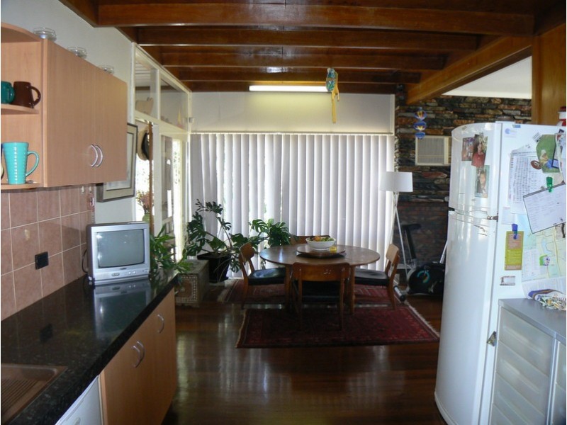 2 Todd Street, Spearwood WA 6163