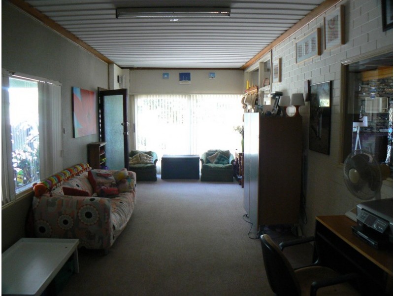 2 Todd Street, Spearwood WA 6163