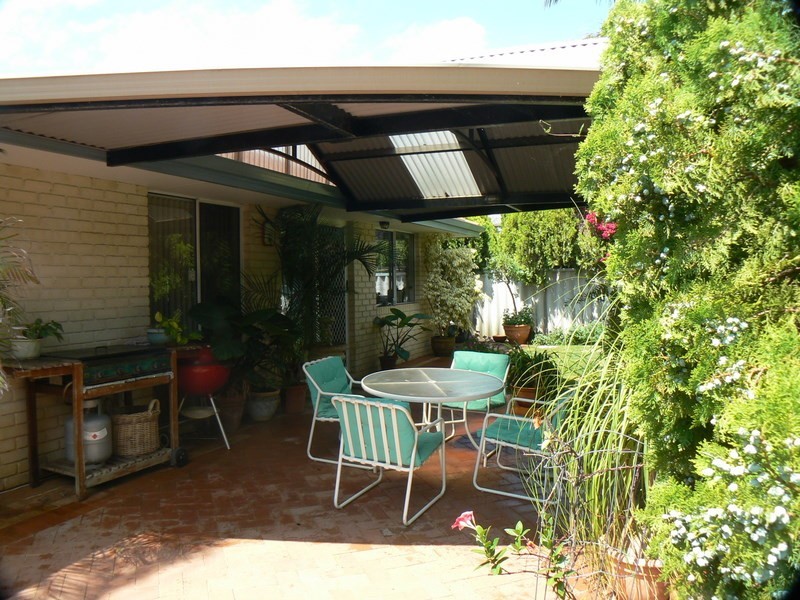 9 Kiesey Street, Coogee WA 6166