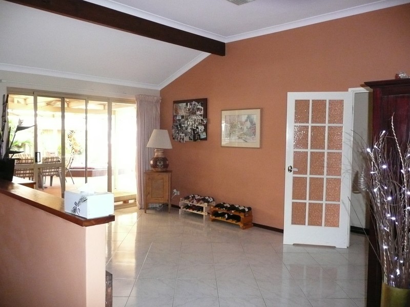 49 Bloodwood Circle, South Lake WA 6164